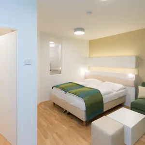 Smart Living - Hauptbahnhof - Self Check-in 4*, Vienna Austria